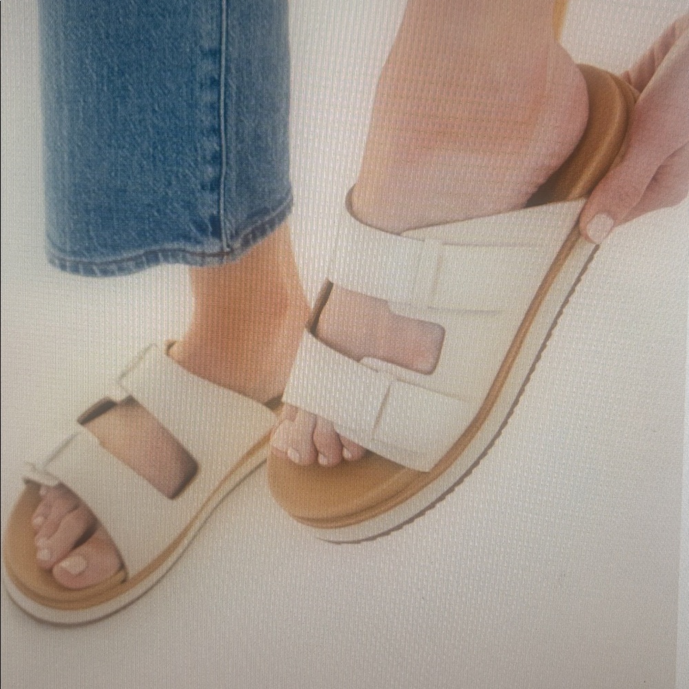 NWB Nisolo Womens Ella Sandal.  Size 9.5. Color Bone